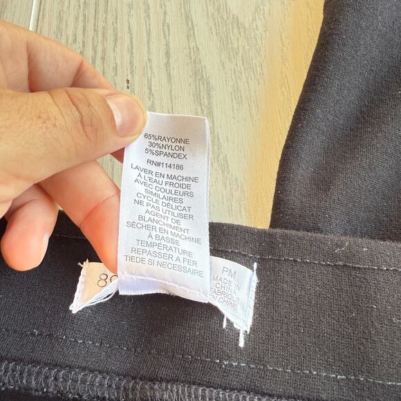 89th + Madison Women’s Petite Medium Black Cropped Drawstring Pants - Picture 3 of 6